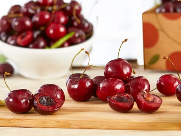 Wholesale Sweet Mountain Bing Cherries